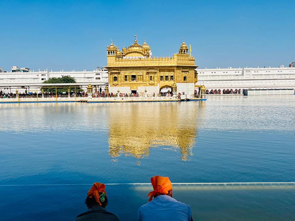 In Images: Golden Temple glows with faith and fell ...